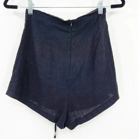 LF Seek Women's Black Lace Up High Waist Mini Shorts Size S - Picture 2 of 4